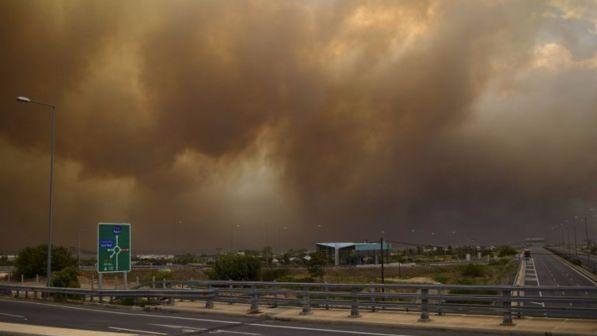 Incendi Grecia, trovati 26 corpi carbonizzati:numero morti sale a 50