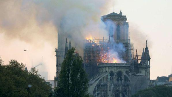 Notre-Dame, quel capolavoro letterario di Victor Hugo che salvò la cattedrale