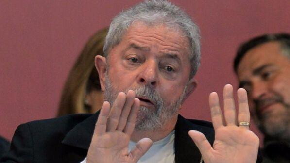 Scandalo corruzione Brasile, pm chiede pena più pesante per Lula