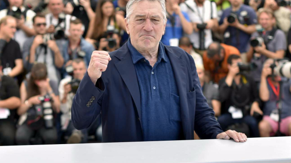 De Niro contro Trump: sembra il protagonista alienato di Taxi Driver