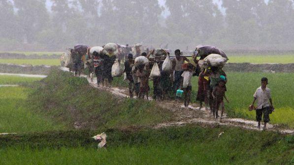 Birmania, scontri tra militari e gruppi buddisti: 2.500 sfollati