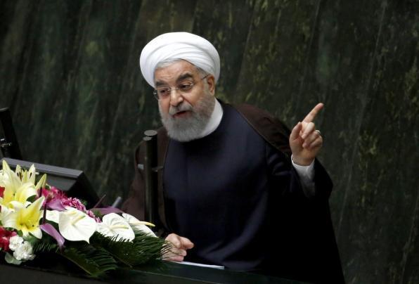 Iran, Rohani: "Basta sanzioni dagli Usa o pronti a riavviare il programma nucleare"