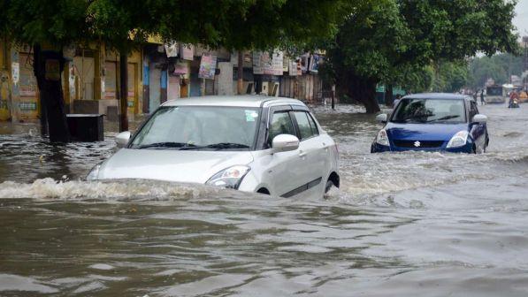 India, allagamenti in Kerala: 37 morti e 36mila sfollati