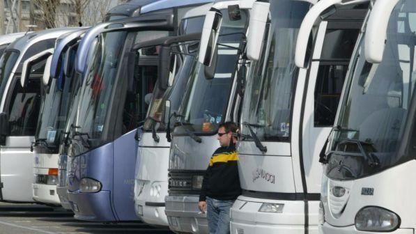 Treviso, autista abbandona autobus e piccoli passeggeri in autogrill
