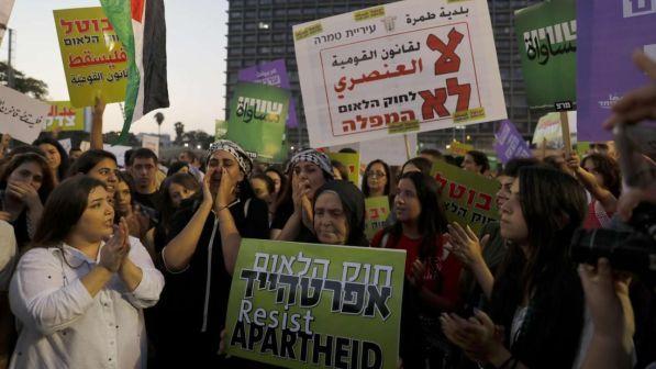 Israele, migliaia manifestano contro legge "Stato-Nazione" ebrei