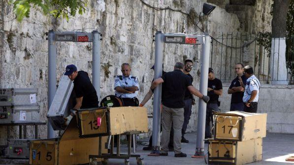Gerusalemme, Spianata delle Moschee: musulmani tornano a pregare
