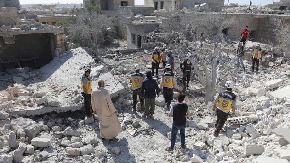 Siria, missili su Idlib: uccisi 40 capi jihadisti durante riunione