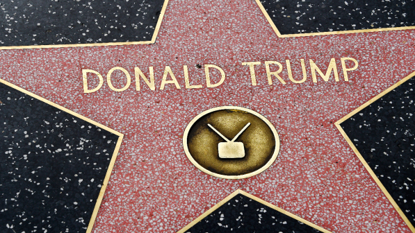 Usa, petizione per rimuovere la stella di Donald Trump dalla Walk of Fame