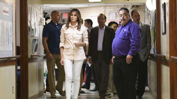 Migranti, Melania Trump a sorpresa sul confine tra Usa e Messico