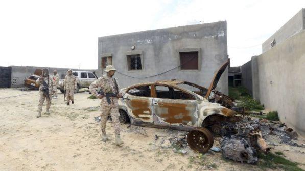 Libia, liberati i 14 lavoratori tunisini sequestrati dalle milizie