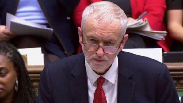 Brexit, Corbyn: "Molto bene il primo incontro con la May"