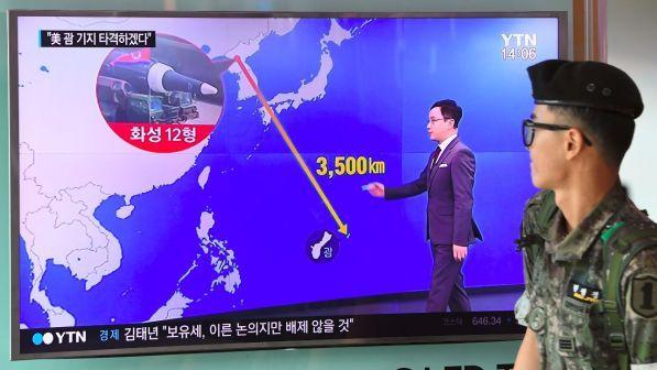 Corea Nord: pronti 4 missili Hwasong-12 per attacco a Guam