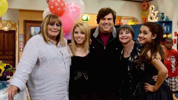 Nickelodeon "licenzia" il produttore di iCarly Dan Schneider, scopritore di Ariana Grande