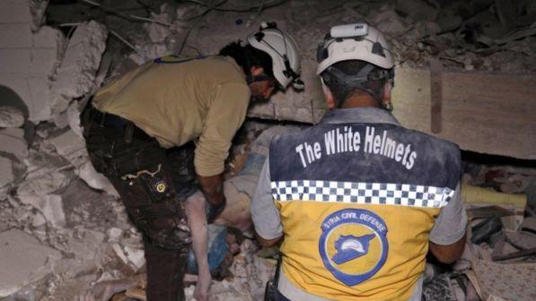 Siria, ong: 2 soldati morti in esplosioni aeroporto Damasco