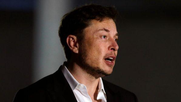 Usa, Musk denunciato per annuncio possibile delisting di Tesla