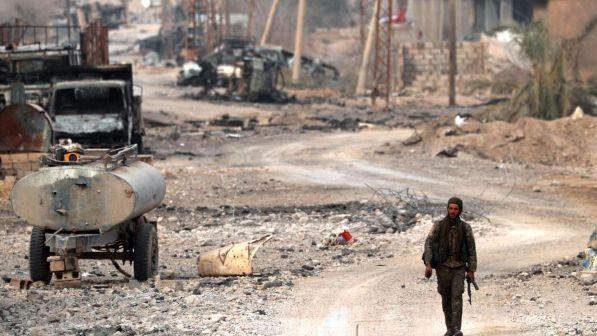 Siria, Save the children: 38 bambini uccisi da raid nel nord ovest