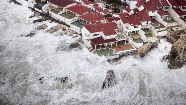 Uragano Irma, distrutto il 70% delle case sull'isola di Saint Martin