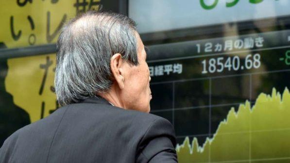 Borsa, Tokyo chiude in rialzo: Nikkei guadagna lo 0,35%