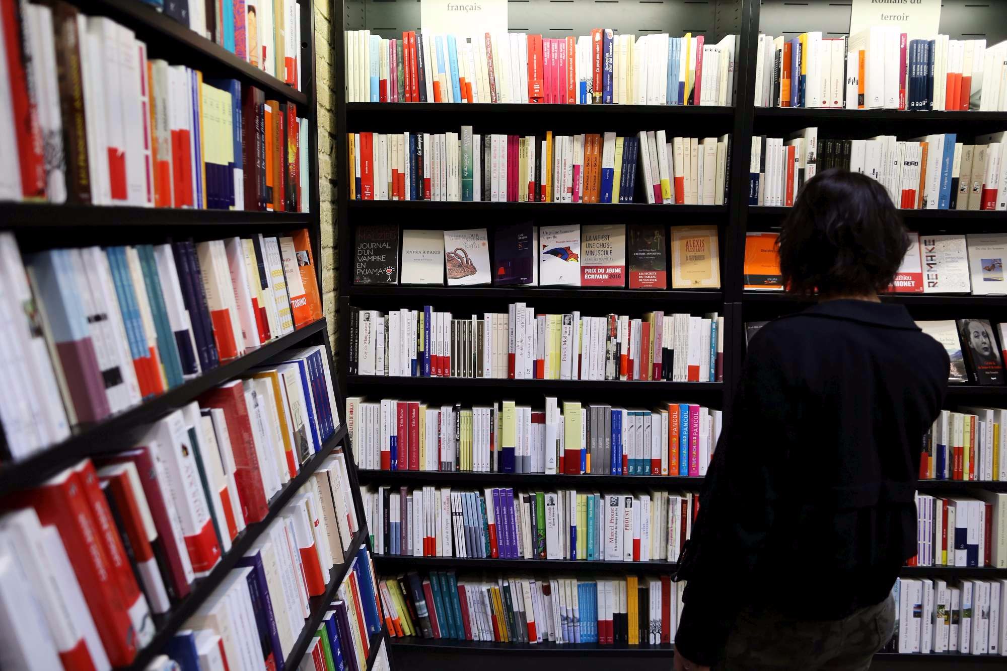 Libri scolastici: due classi su cinque sforano i tetti di spesa