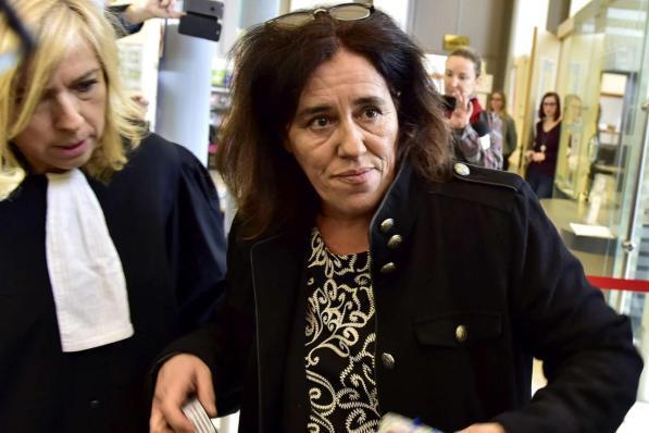 Francia, nasconde per due anni la figlia nel bagagliaio: scoperta dal meccanico