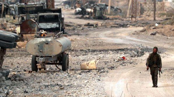Allerta Usa: "Isis in alcune aree è più forte di tre anni fa"