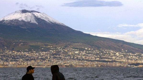 Scrisse "Forza Vesuvio" su Facebook, Appello: "Va assolta, è solo ignoranza"
