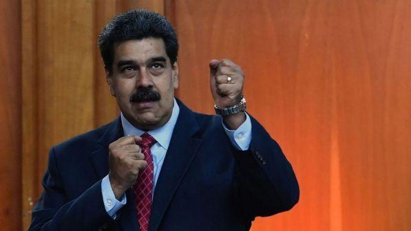 Venezuela, Maduro a opposizione: "Basta fare danni al Paese"