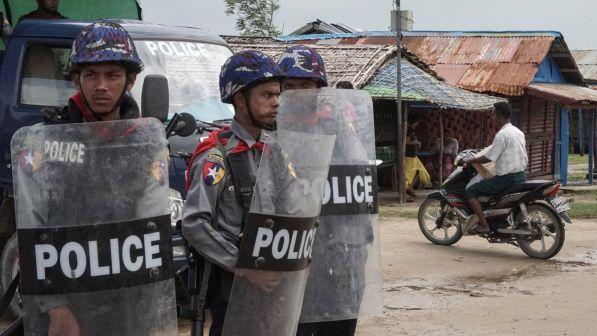Bangladesh, denuncia molestie: 19enne bruciata viva