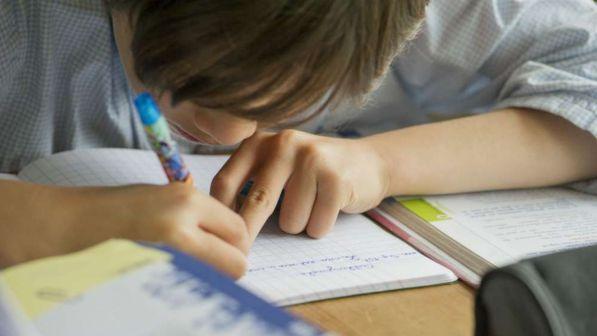 Olbia, bimbo autistico fa cadere la maestra | I genitori: "Vogliamo andare a processo"