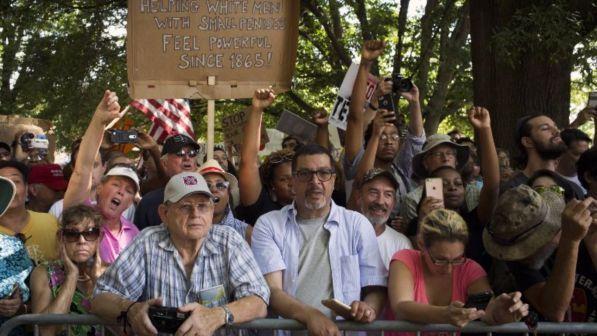 Charlottesville, lunga marcia anti Trump sino a Washington