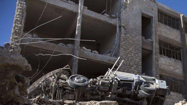 Siria, ribelli: "Stop negoziati, Damasco viola il cessate il fuoco"
