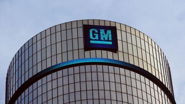 Usa, General Motors chiude cinque stabilimenti | Trump va all'attacco: "Pronti a tagliare tutti gli aiuti"