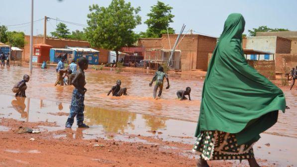 Piogge torrenziali in Niger: 44 morti, distrutte 8mila abitazioni