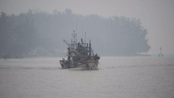 Malesia, dispersa imbarcazione con 31 persone a bordo