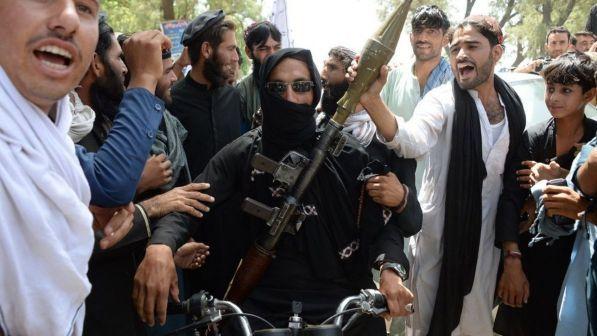 Afghanistan, il governo annuncia proroga della tregua con i talebani