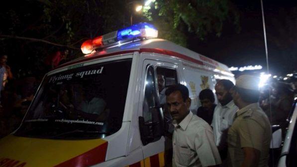 India, frontale tra autobus colmo di scolari e camion: morti 25 bambini