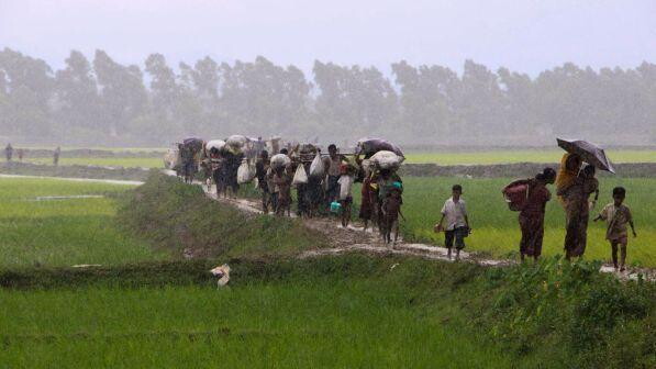 Scontri Birmania, Onu: "60mila persone sono fuggite in Bangladesh"