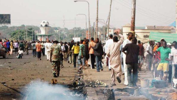 Nigeria, attacco con esplosivo in una moschea: morti 28 fedeli