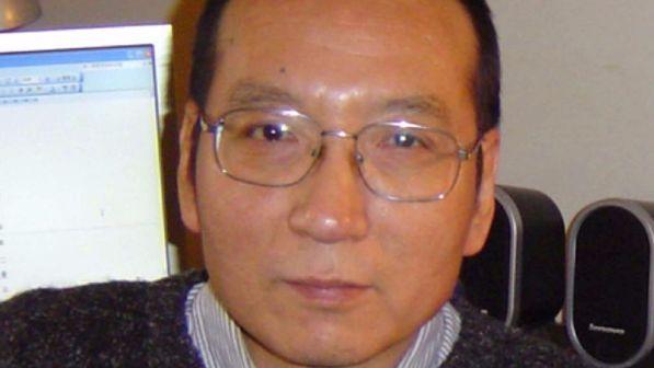 Cina, la Merkel chiede gesto umanitario per il dissidente Liu Xiaobo