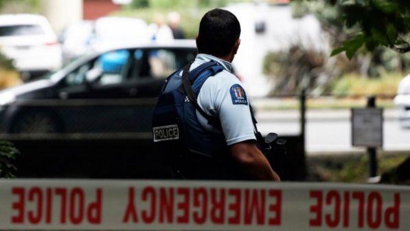 Nuova Zelanda, strage suprematista in due moschee in diretta Facebook: 49 morti
