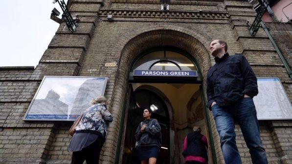 Bomba Londra, sospetto 18enne segnalato a programma antiradicalismo
