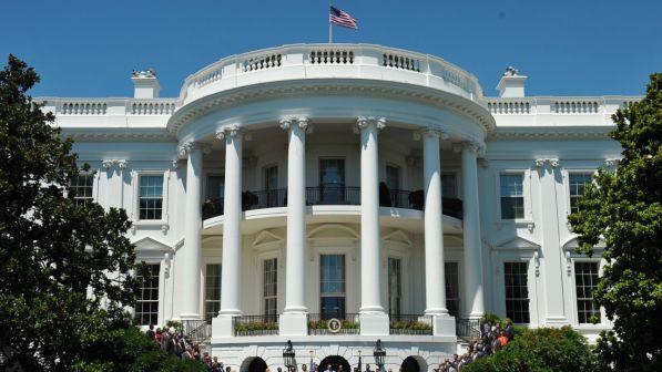 Trump prepara una nuova stretta sui trans: "Non esistono"