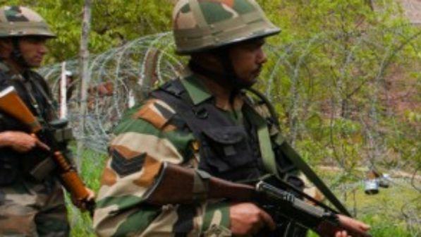 Kashmir, un morto e 7 feriti in un attacco dell'esercito indiano