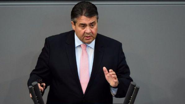 Migranti, Berlino: no aiuti a Paesi che non collaborano a rimpatri