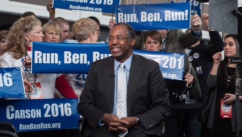 Ben Carson dà endorsement a Trump