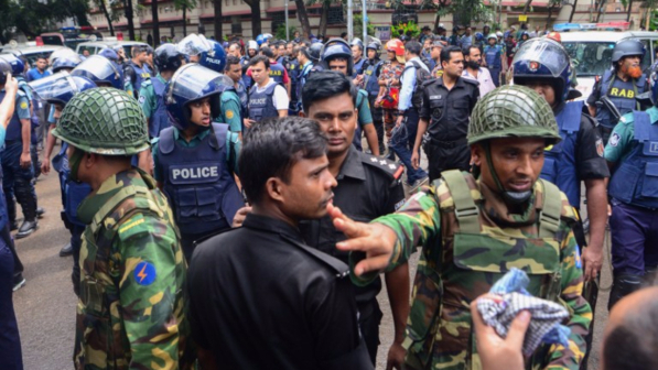 Bangladesh, giunto a Dacca l'aereo di Stato per riportare a casa le 9 vittime italiane