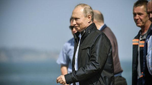 Nato, Putin: "Su sanzioni qualcosa in Ue inizia a muoversi"