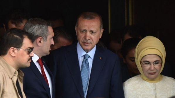 Euro a minimi anno su crisi Ankara, Lira turca mai così giù