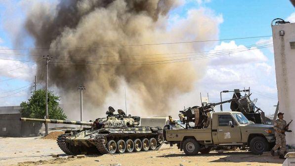 Caos Libia, l'Onu: 254 morti, 32.400 sfollati a Tripoli e dintorni