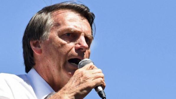 Venezuela, Bolsonaro: "Spero che il governo cambi rapidamente"